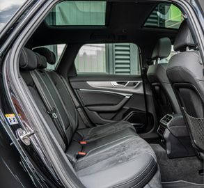 Fahrzeugabbildung Audi A6 Avant 50 TDI quattro S-Line|MATRIX|PANO|360°