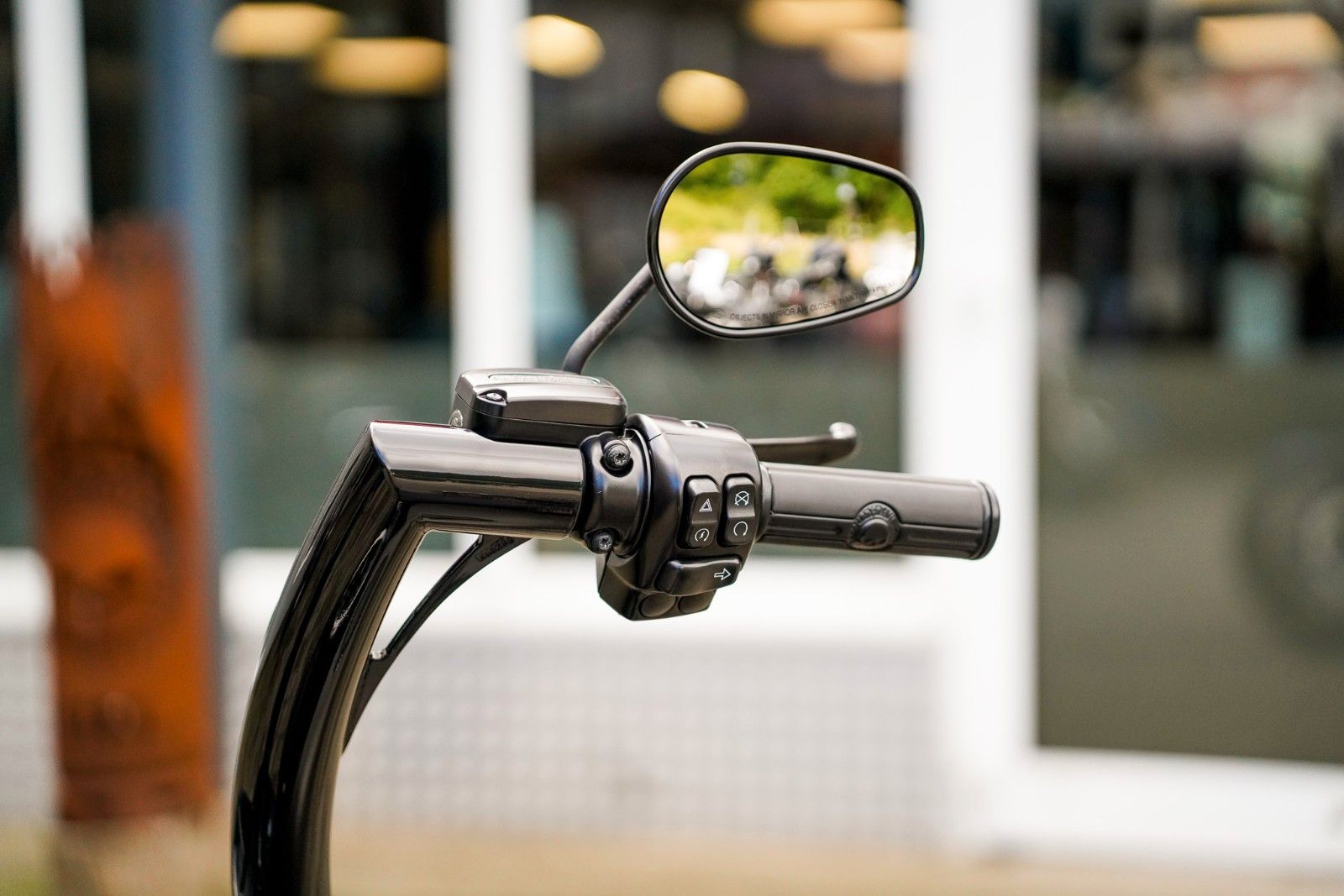 Fahrzeugabbildung Harley-Davidson FLHRXS ROAD KING SPECIAL 107 CUI - JEKILL&HYDE -