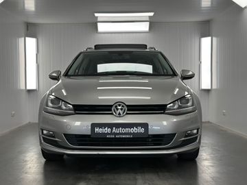 Volkswagen Golf - 2