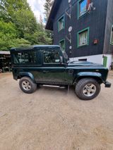 Land Rover Defender 90 TD4 Station Wagon 1. Hand unfallfrei - Land Rover Defender mit Diesel-Antrieb
