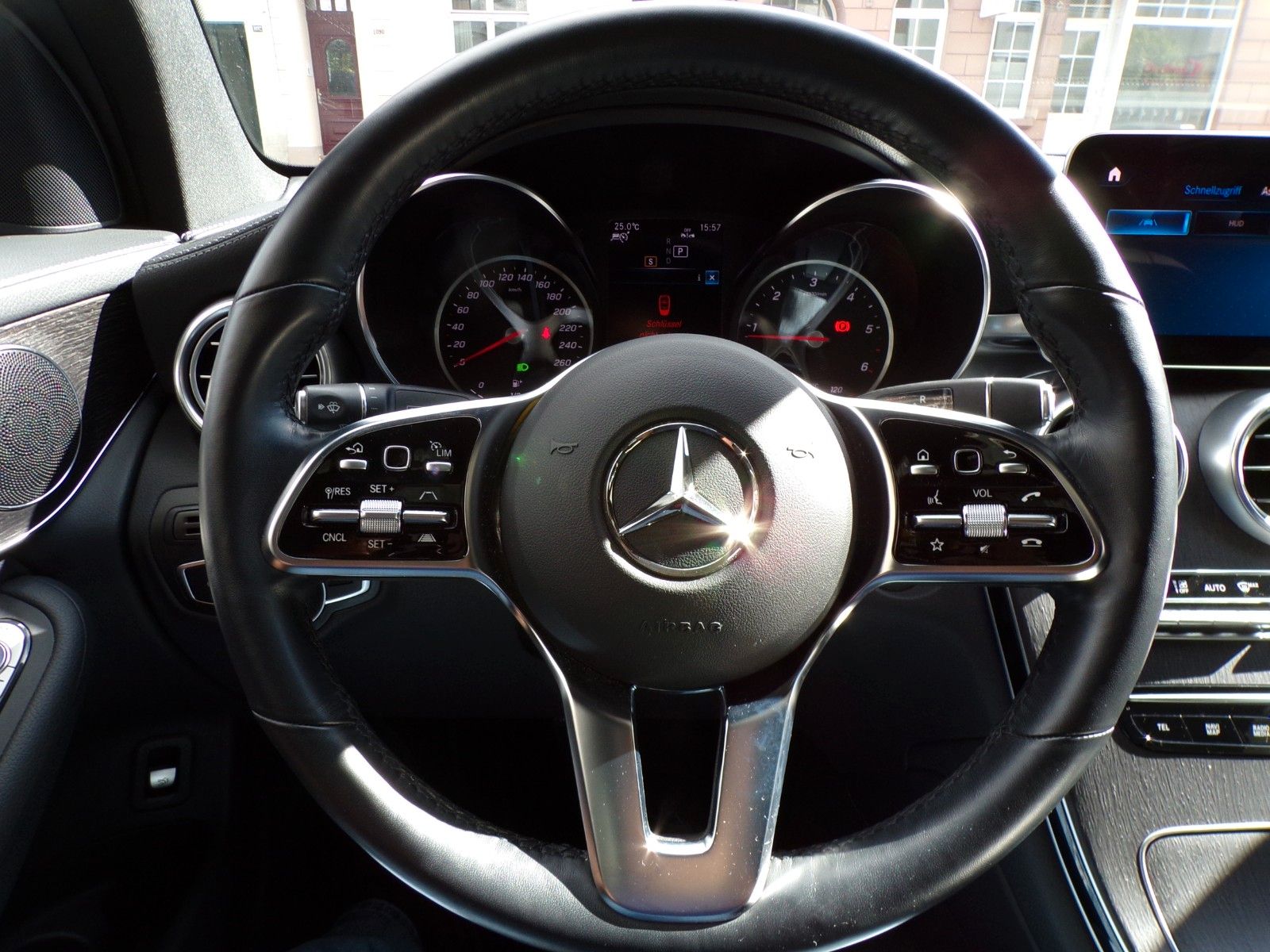Mercedes-Benz GLC Coupe 220d 4M HUD LKA KAM VZA DTR+ Ambiente foto 21