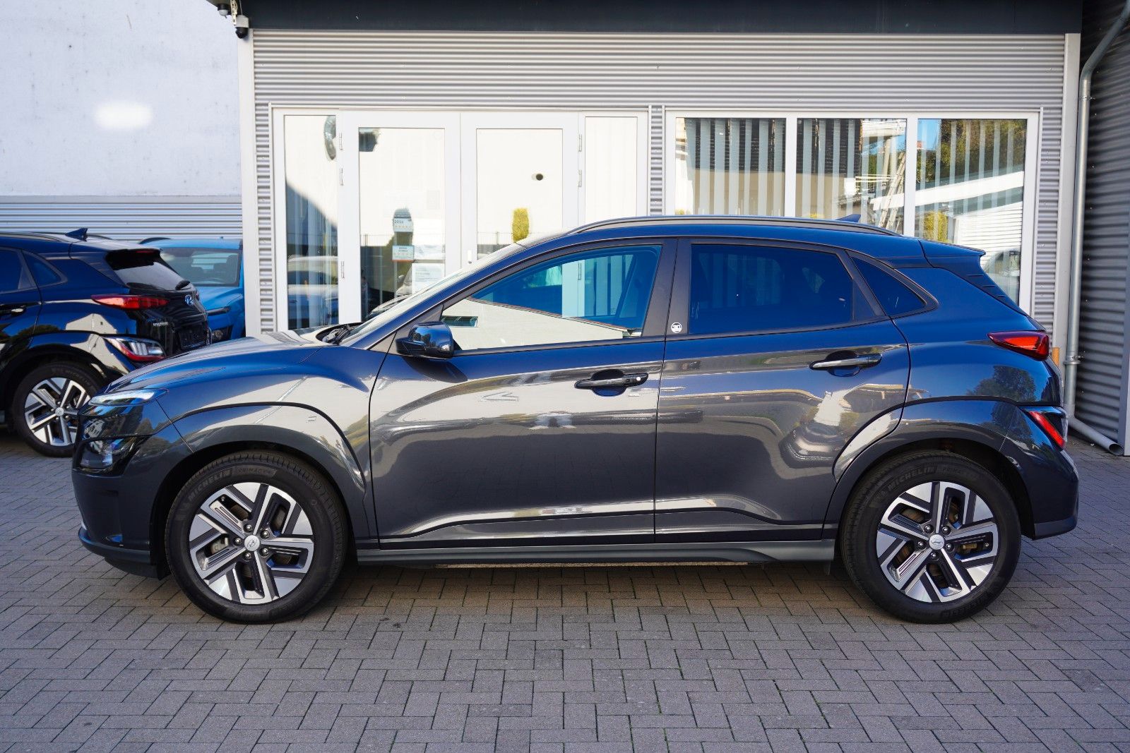 Hyundai KONA 30 Plus W-pump 3Phasen Navi KRELL Lenk+SHZ imagem 3