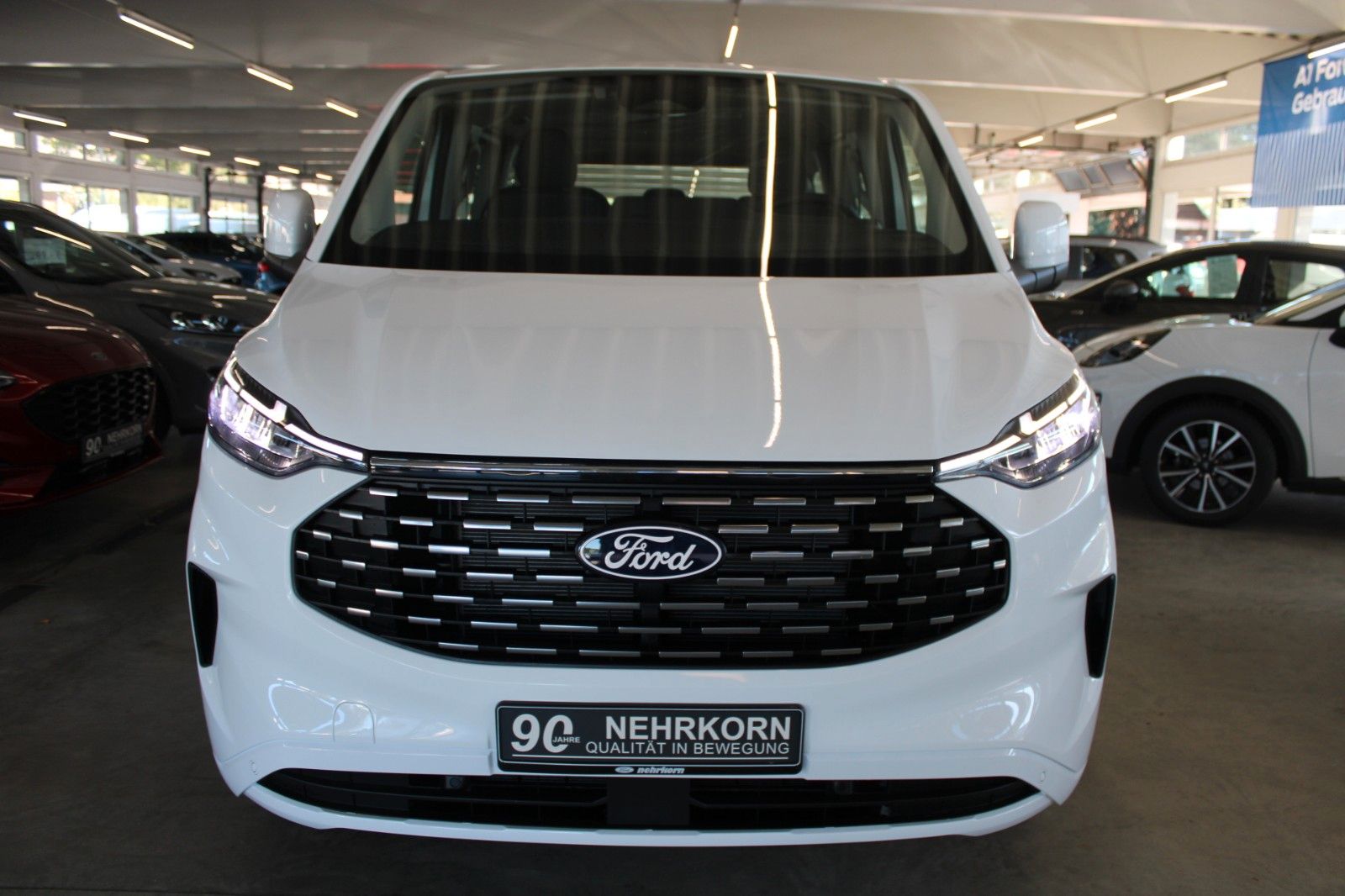 Fahrzeugabbildung Ford Tourneo Custom Titanium Automatik Technologie5