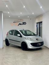 Peugeot 107 1.0 68CV 5p. Plaisir - gebrauchte Peugeot 107 aus dem Jahr 2005
