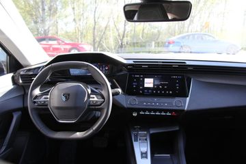 Peugeot 408 - 5