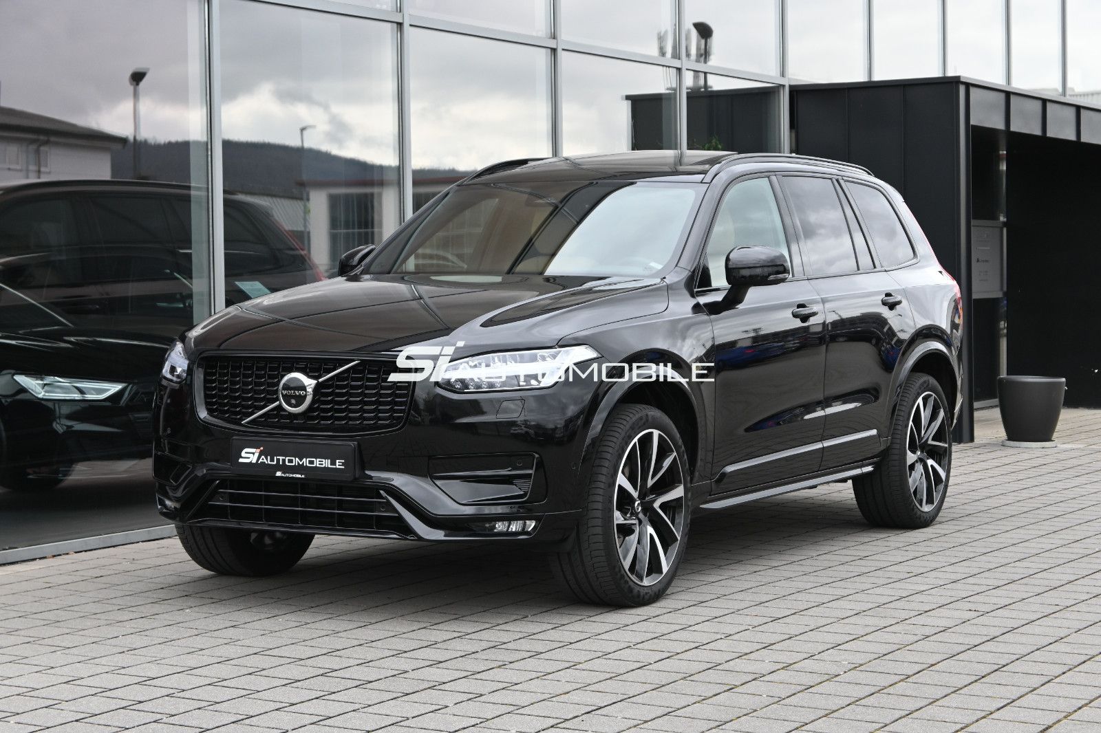 Fahrzeugabbildung Volvo XC90 B5 D AWD Plus Dark °ACC°AHK°PANO°STANDHEIZ°