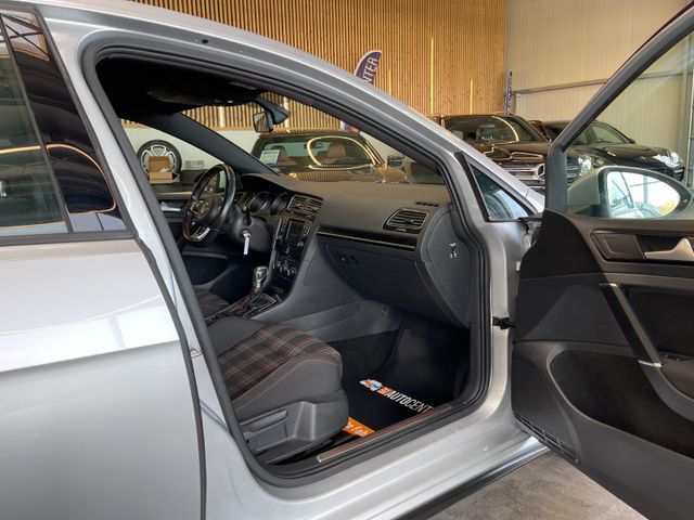 Volkswagen Golf VII Lim. GTI BMT *1.HAND*NAVI*TEMP*PDC*