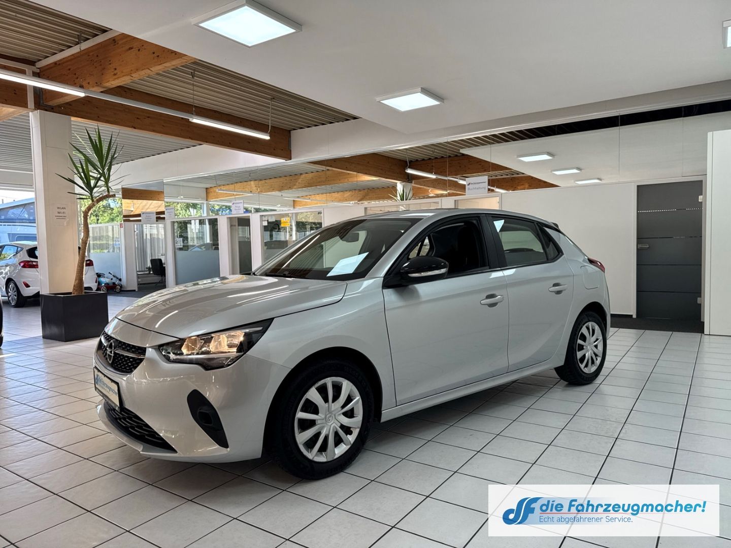 Fahrzeugabbildung Opel Corsa F Edition 1.2 EU6d Navi LED Apple CarPlay