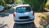 Renault Clio Grandtour Luxe dCi 105 FAP Eco2 Luxe - Renault Clio aus 2011: Grandtour