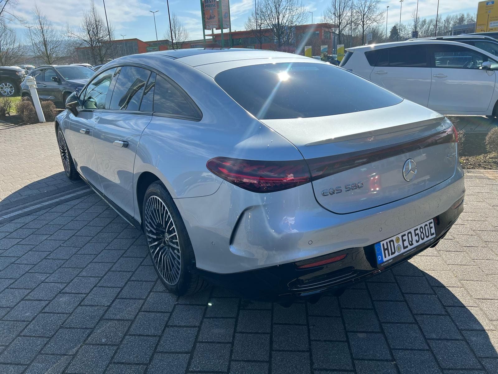 Fahrzeugabbildung Mercedes-Benz EQS 580 4M AMG Premium+ HYPER Massage HAL Carbon