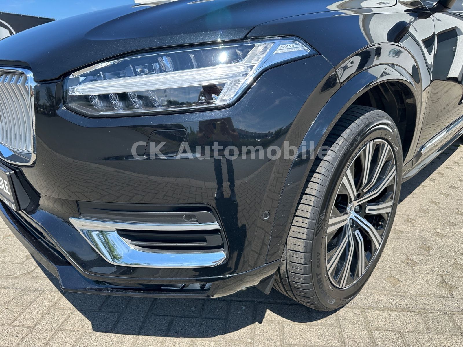 Fahrzeugabbildung Volvo XC90 B5 Plus Bright AWD 7Sitze/Navi/Pano/360°Kam