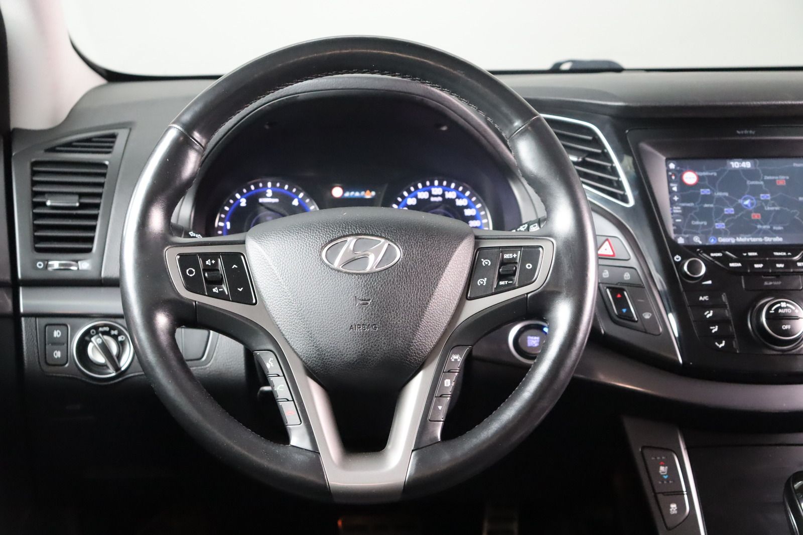 Fahrzeugabbildung Hyundai i40 FL 1.6 CRDi Space Plus * Sitzhzg./-lüftung