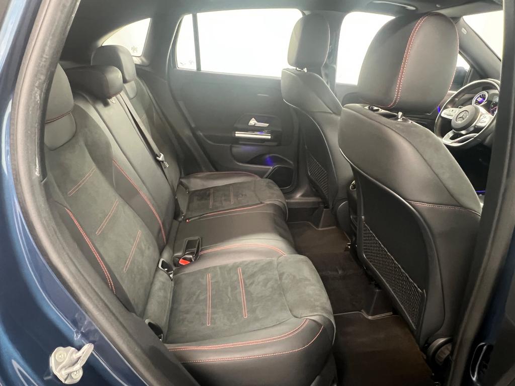 Mercedes-Benz GLA 220