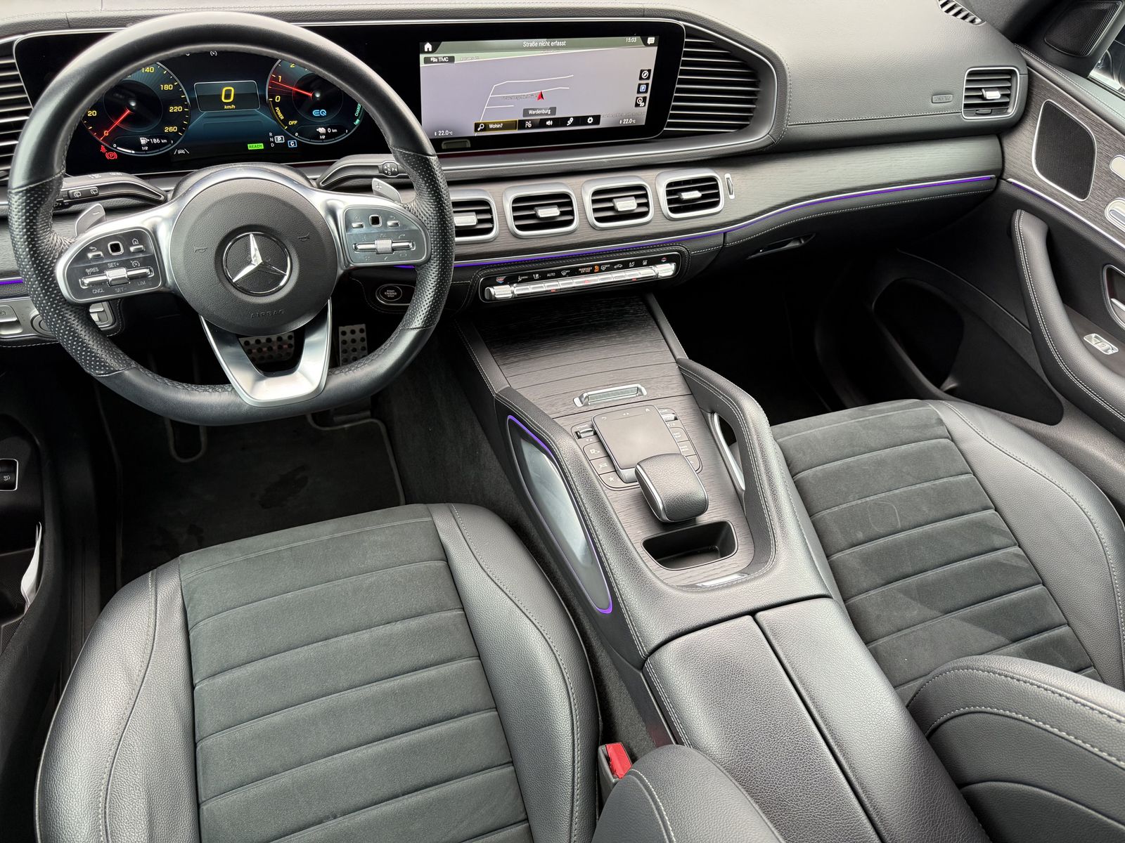 Fahrzeugabbildung Mercedes-Benz GLE 350de 4M AMG-Line NAV+LED+WIDE+AHK+360°+21ZO