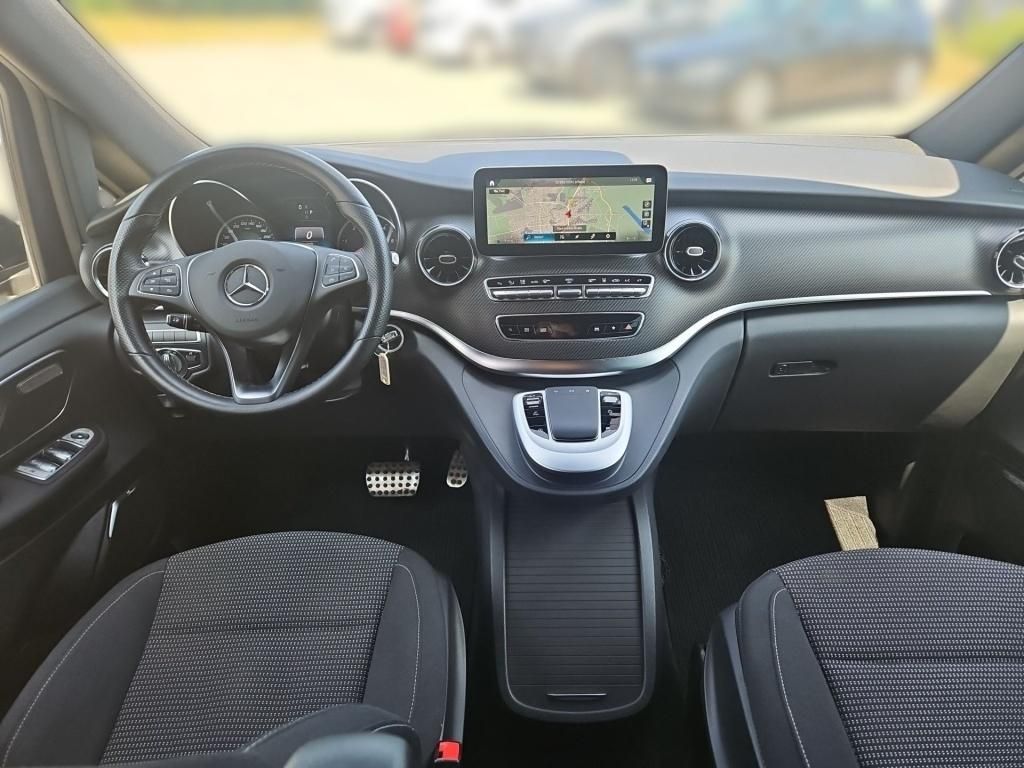 Fahrzeugabbildung Mercedes-Benz V 300 ED/L 4x4 AMG 7 Sitze 2,5t AHK Sound Standh