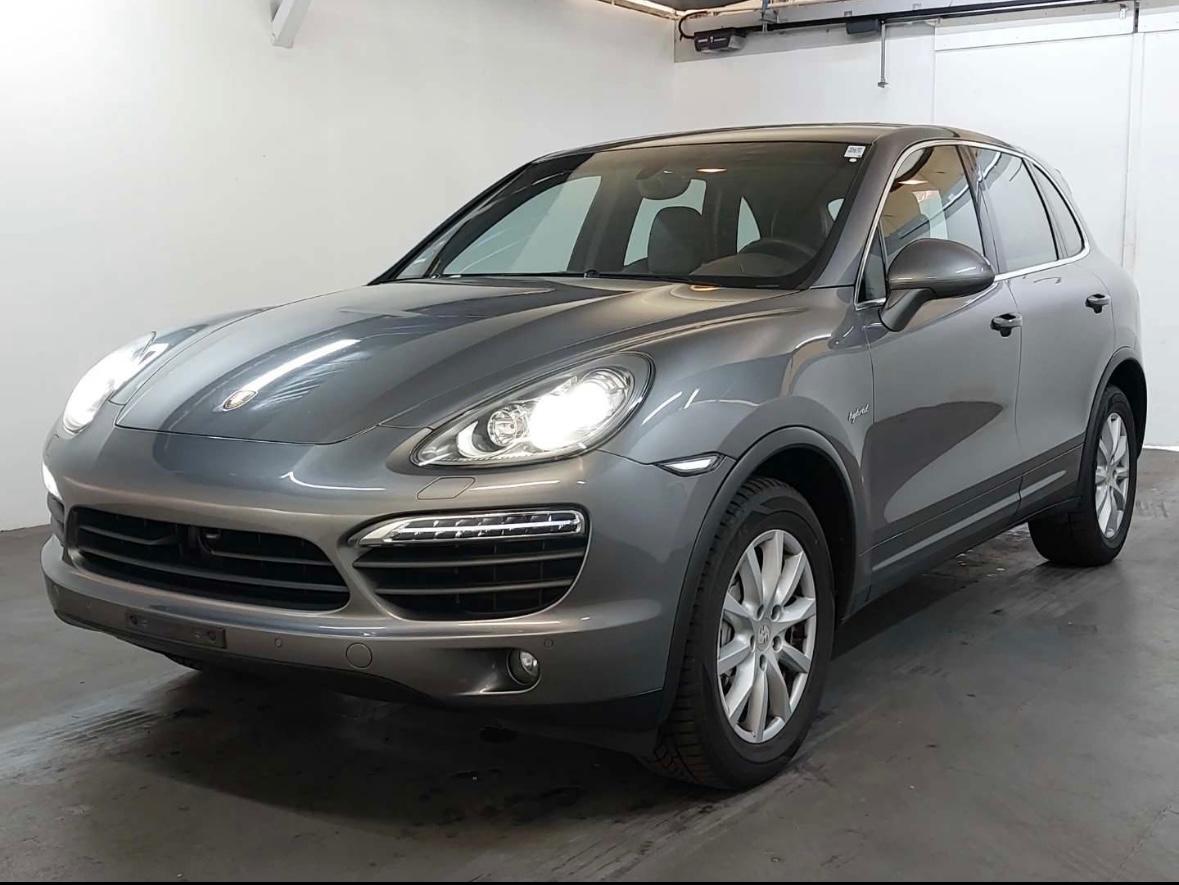 Porsche Cayenne S /Scheckheftgepflegt / Navi/ ACC