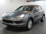 Porsche Cayenne S Hybrid /Scheckheftgepflegt / Navi/ ACC - Porsche Cayenne mit Hybrid-Antrieb: Automatik