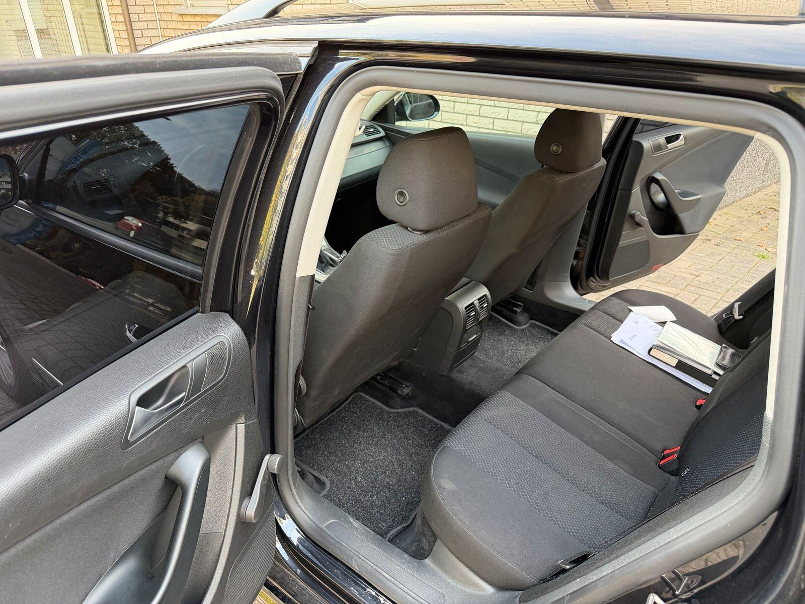 Volkswagen Passat 2010 — photo 6