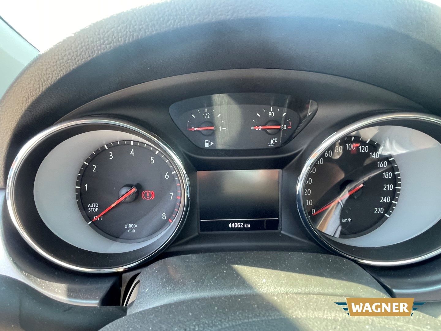 Fahrzeugabbildung Opel Astra Sports Tourer Edition  Abgasreinigung defe