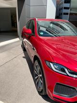 Jaguar F-Pace D200 R-DYNAMIC SE AWD R-DYNAMIC SE - gebrauchte Jaguar F-Pace aus dem Jahr 2022