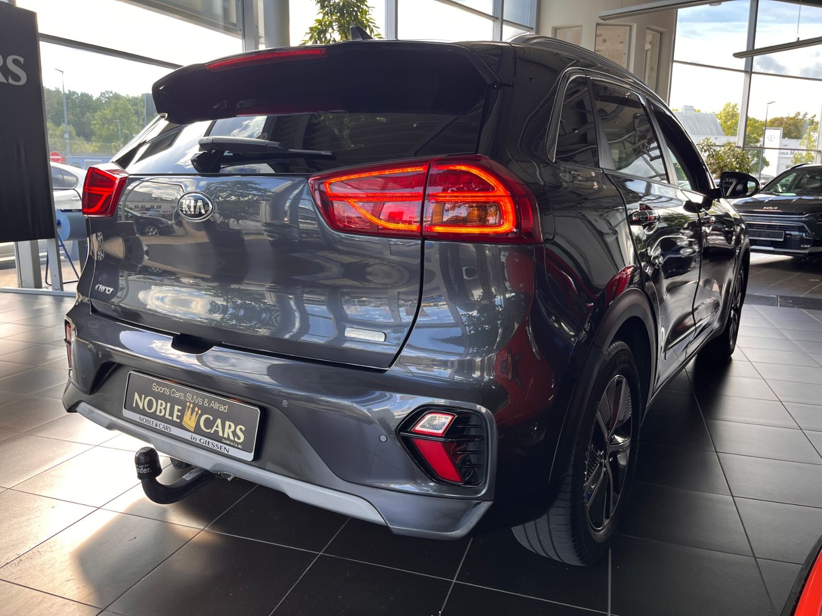 Fahrzeugabbildung Kia Niro Spirit PHEV LED NAVI LEDER SHZ AHK