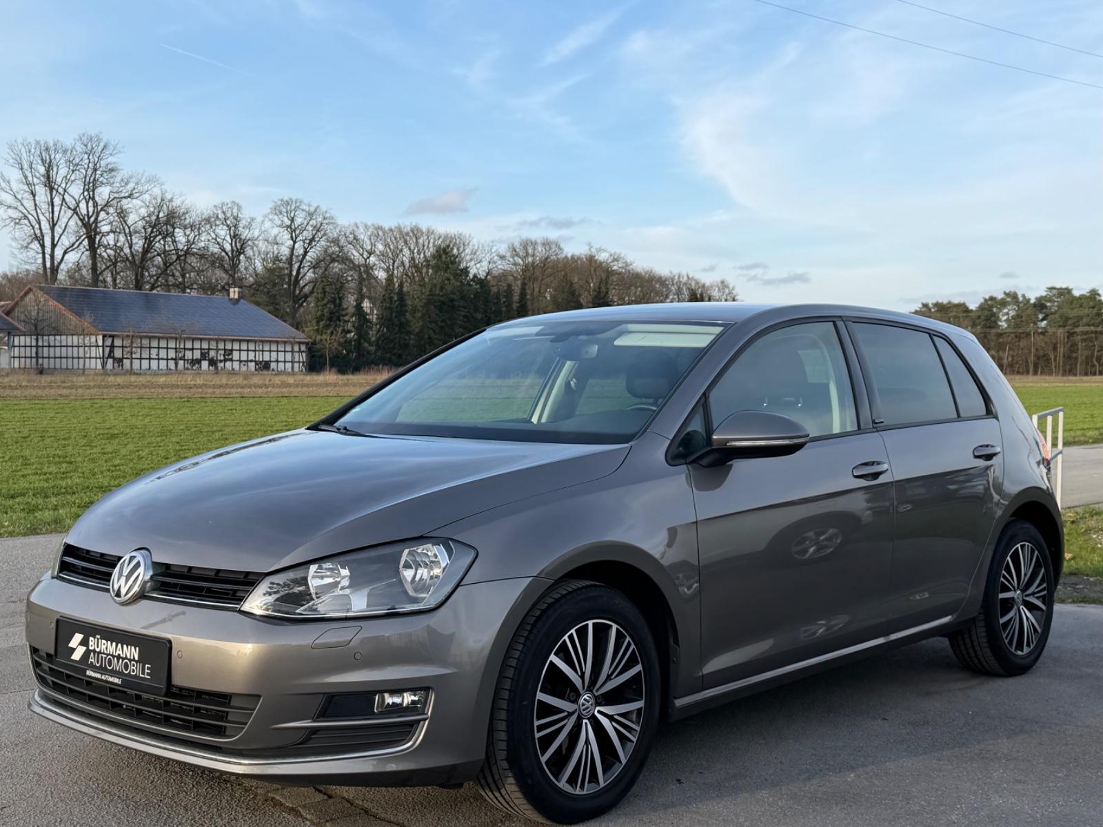 Volkswagen Golf VII Allstar BMT/DSG/KAMERA/PDC/8FACH/MFL