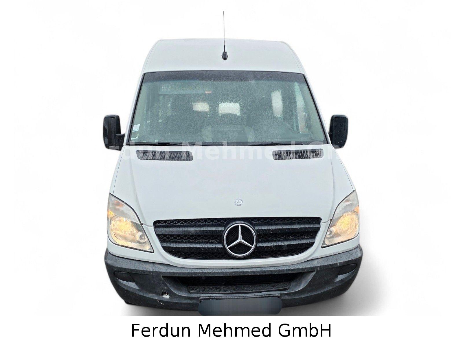Mercedes-Benz Sprinter 516 Transfer -21+1+1 Länge 7,35 m