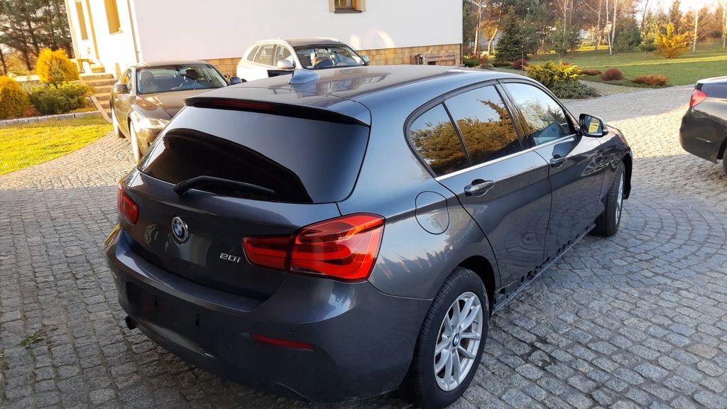 Image of BMW 120