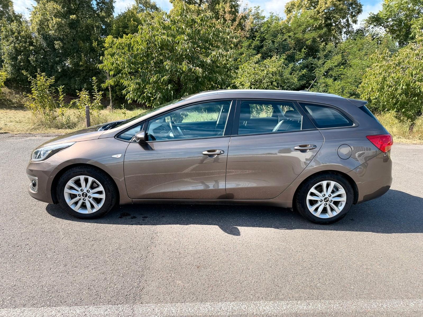 Kia Ceed Sportswagon Attract*R-Kamera*Navi*PDC*