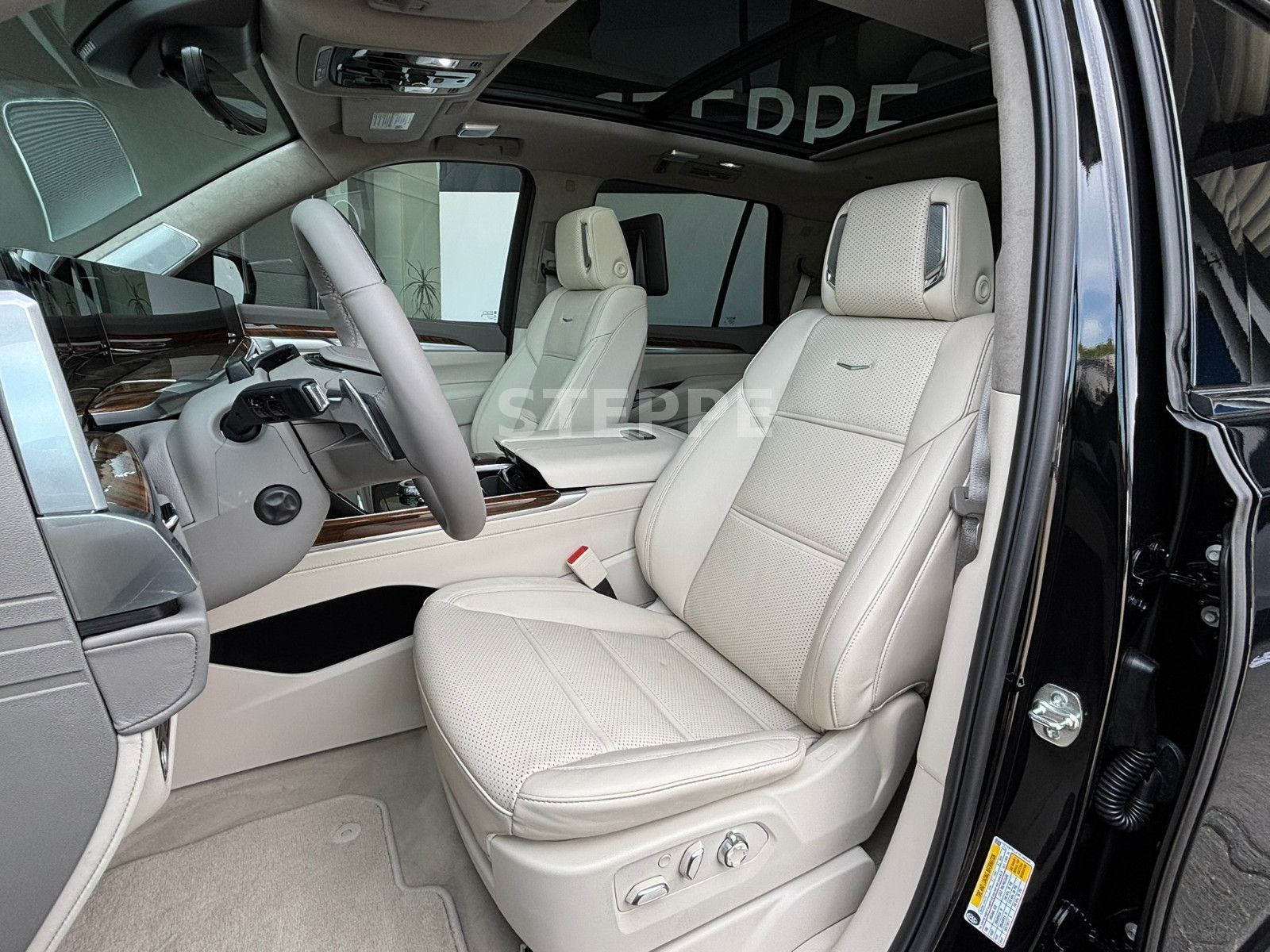 Cadillac Escalade FACELIFT MY26 6.2 V8 Platinum Luxury24"
