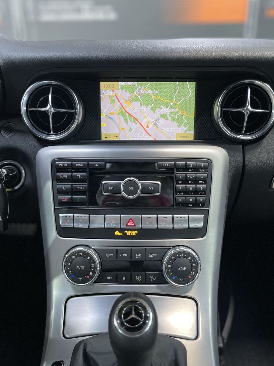 Fahrzeugabbildung Mercedes-Benz SLK 200 Sport #Leder#Bi-Xenon#H&K#ACC#Airscarf