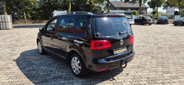 Volkswagen Touran - 4