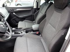 Fahrzeugabbildung Skoda Karoq 1,6 TDI Style Navi/ACC/LED