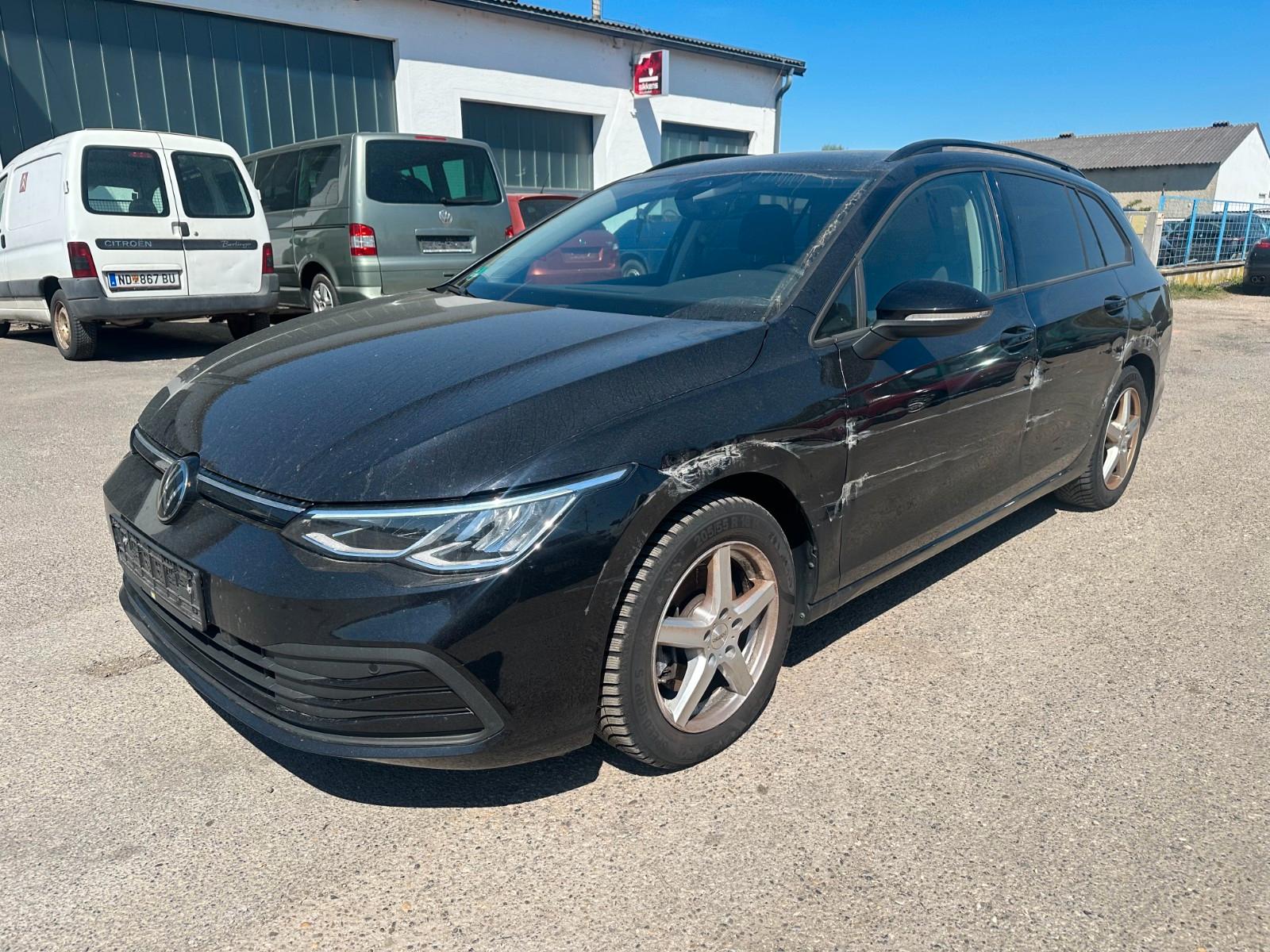 Volkswagen Golf VIII Variant Life