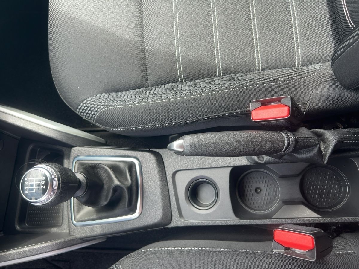 Fahrzeugabbildung Dacia Duster Prestige+ TCe 100 LPG Navi Klimaaut. SHZ