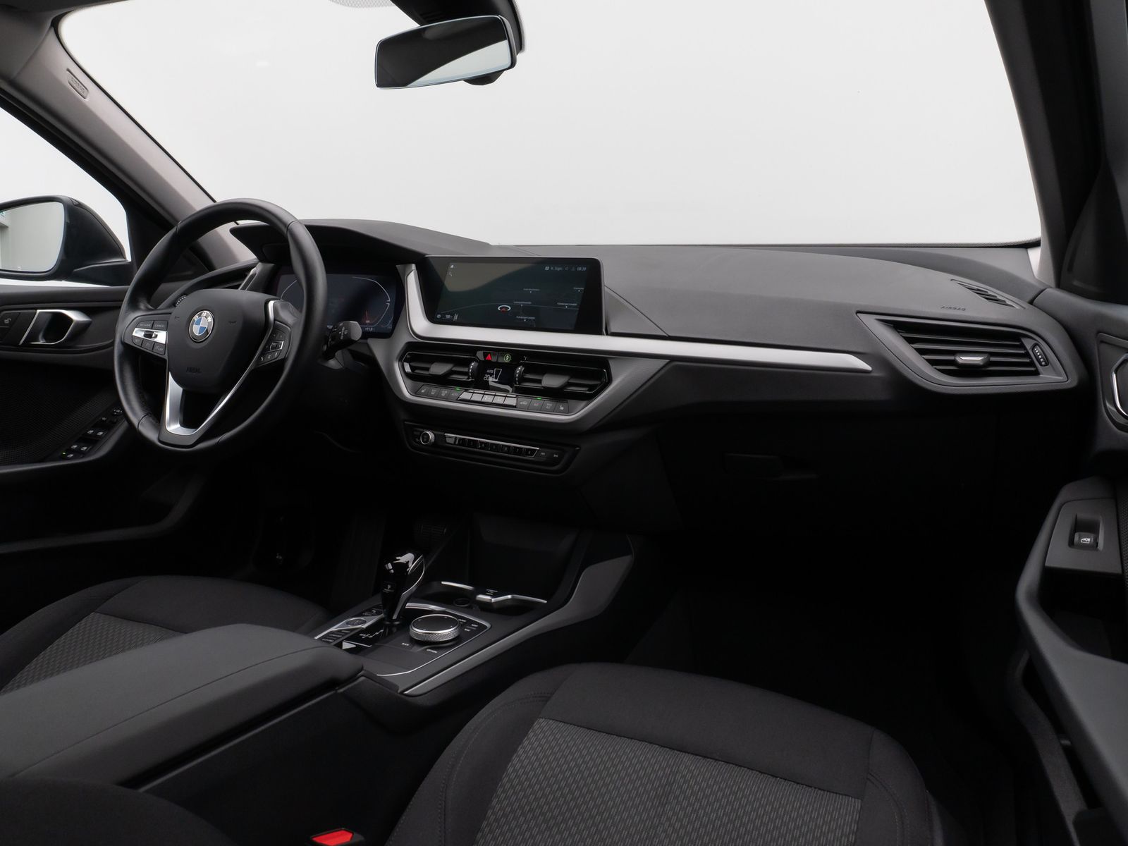 Fahrzeugabbildung BMW 116i CockPitPro DAB PDC LED Geschwindigkeitsreg