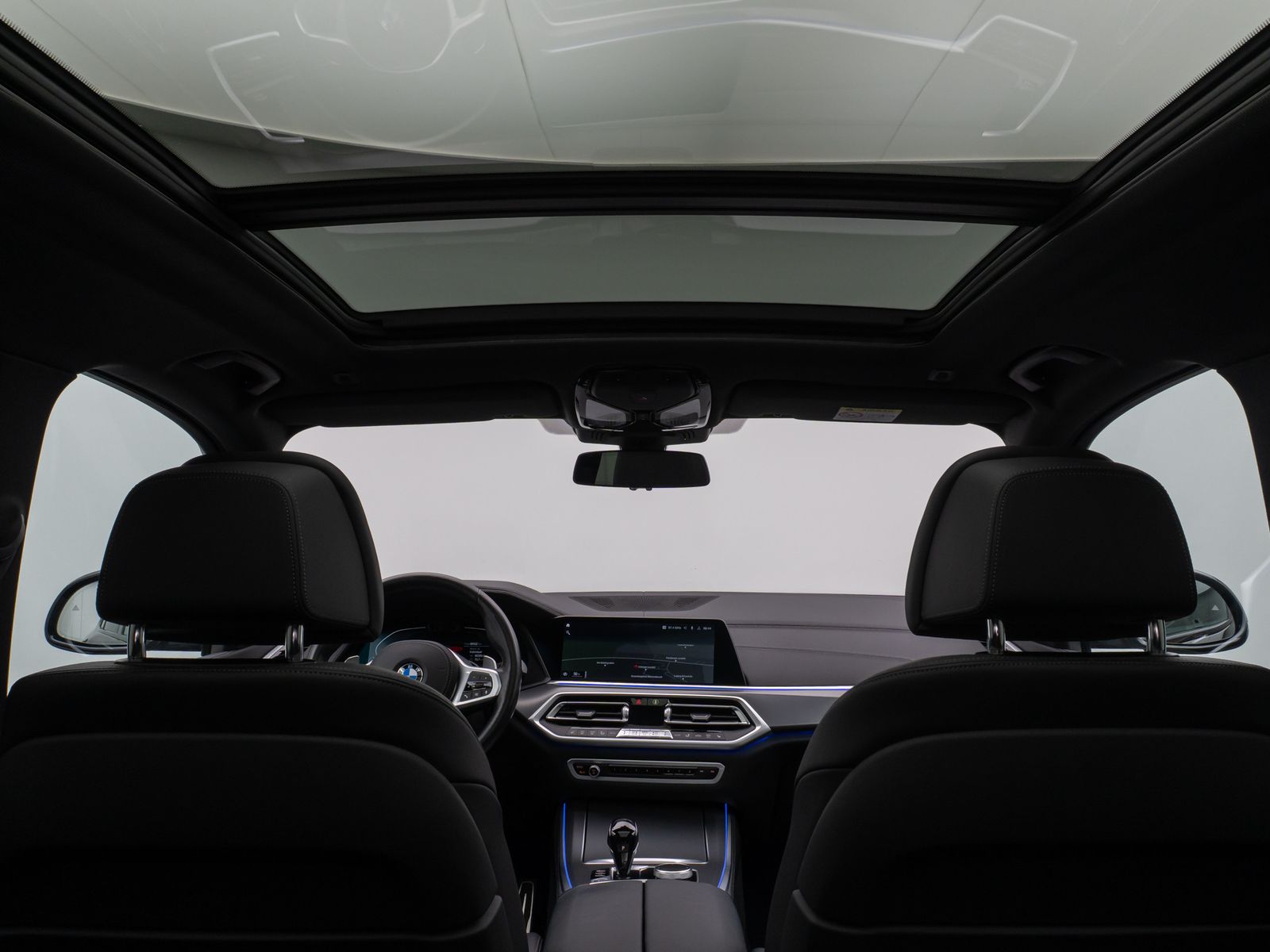 Fahrzeugabbildung BMW X5 xD30d M Sport Panorama Laser 360°HUD DAB H/K