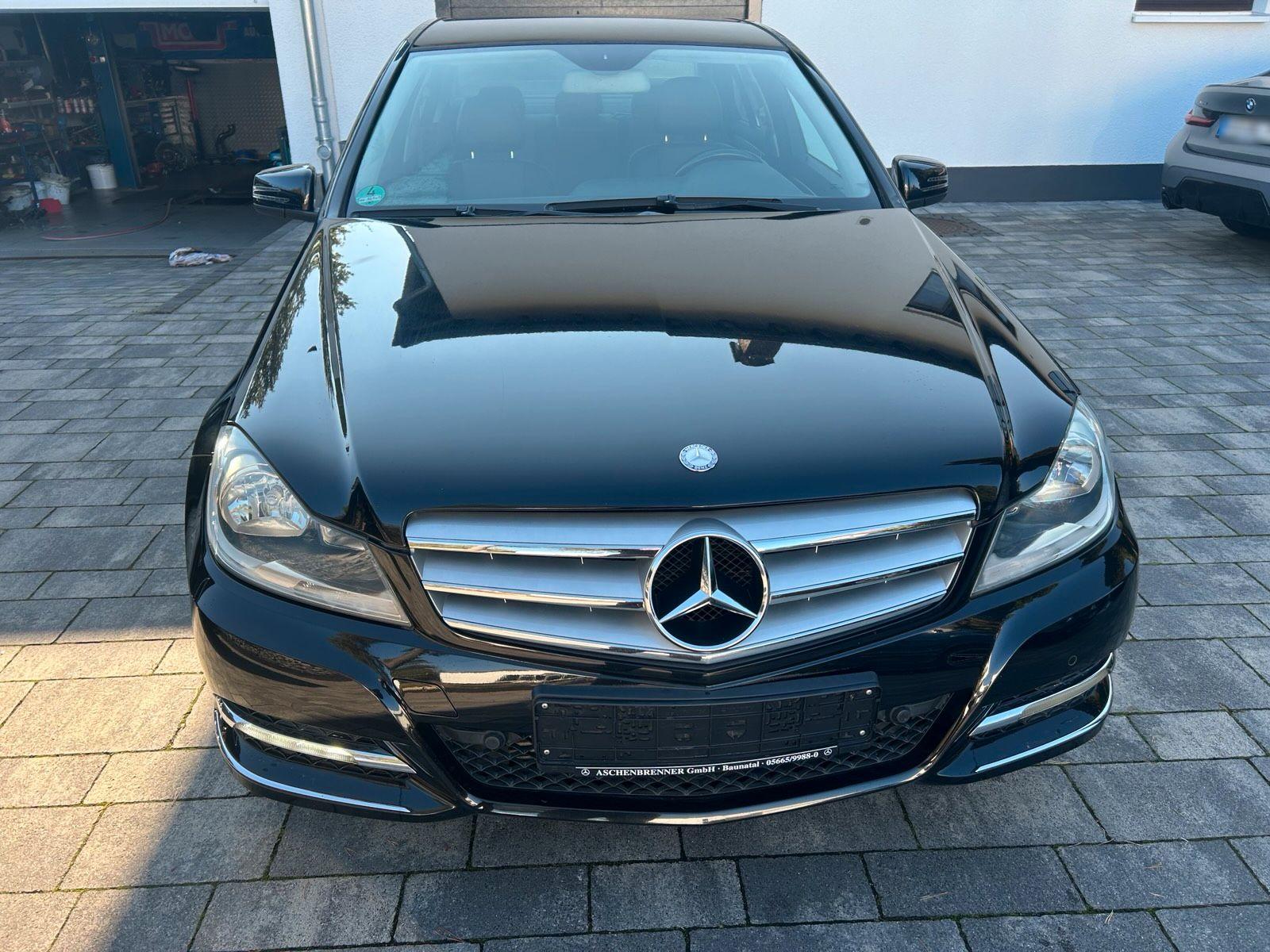 Mercedes-Benz C 180