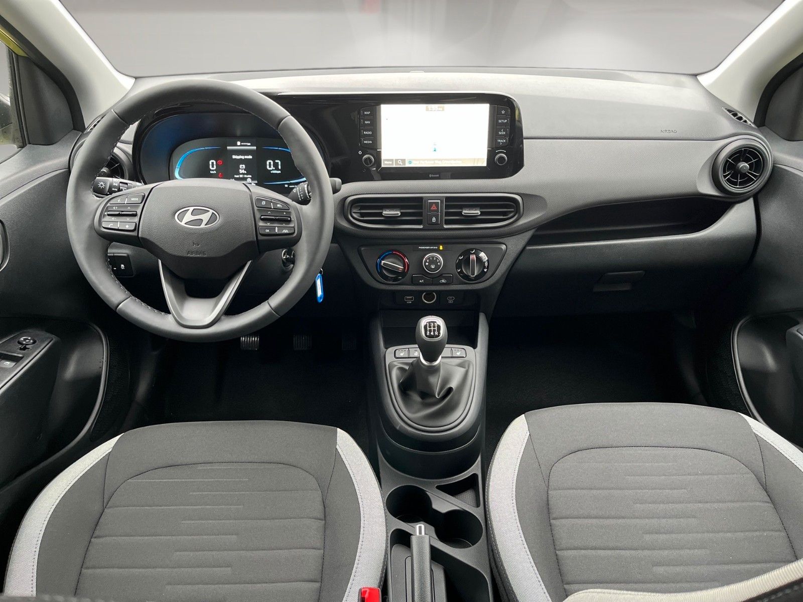 Fahrzeugabbildung Hyundai i10 Trend 1.0 M/T NAVI Sitz-&Lenkrad HZ RFK