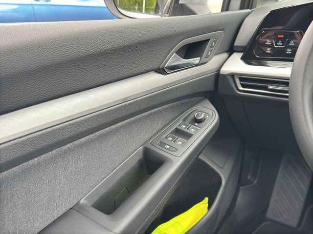 Golf VIII Variant 2.0 TDI Life SHZ NAVI ACC LED