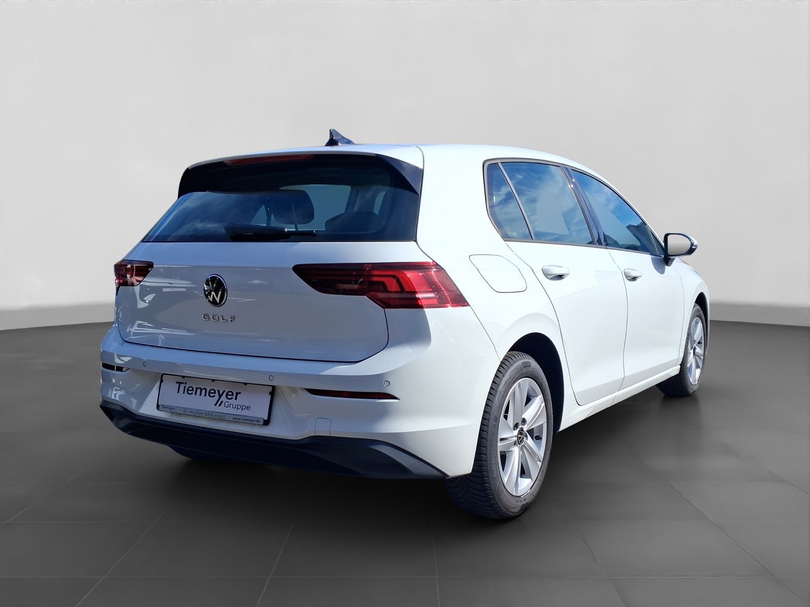 Volkswagen Golf 1.5 TSI LIFE ASSIST HuD NAVI foto 3