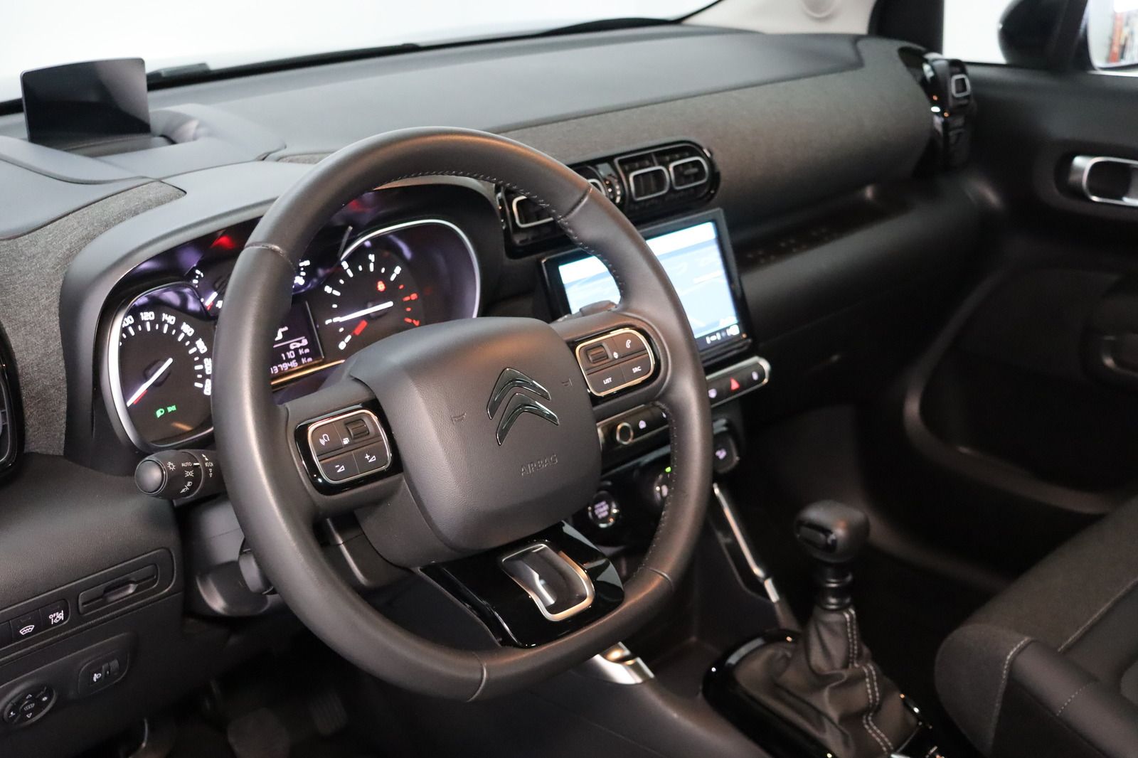 Fahrzeugabbildung Andere Citroën C3 Aircross PT 110 Shine * MwSt. ausw. *