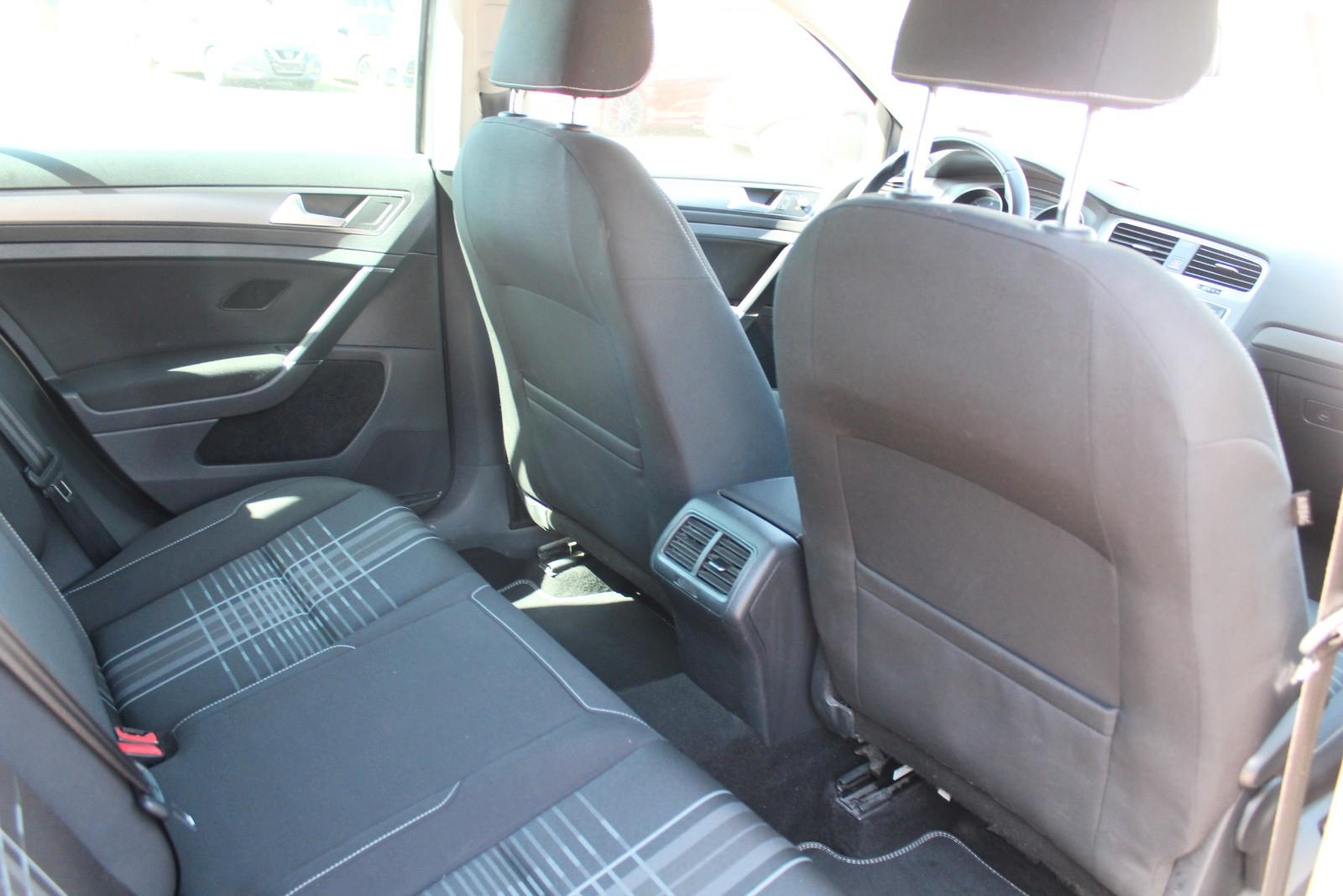 Volkswagen Golf 2015 — photo 23