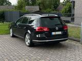 Volkswagen Passat Variant 2.0 TDI DSG - TÜV NEU - Highline - Volkswagen Passat Variant aus 2012