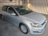 Volkswagen Golf VII Trendline BMT*NAVI*SCHECKHEFT*SEHR GEPF - Volkswagen Golf mit Diesel-Antrieb: Kleinwagen, Schaltgetriebe