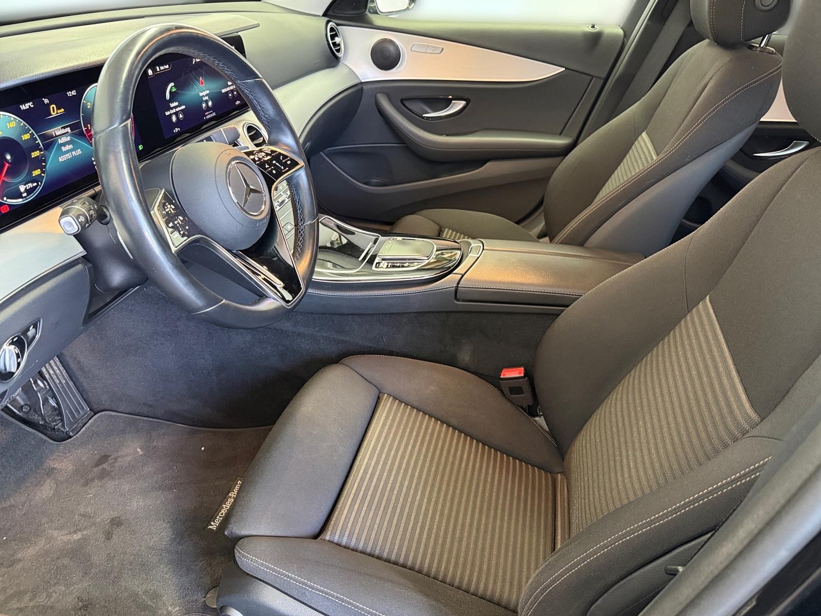Mercedes-Benz E 220 T-Modell*LED-high*Navi*Kamera*AHK*Tempo*
