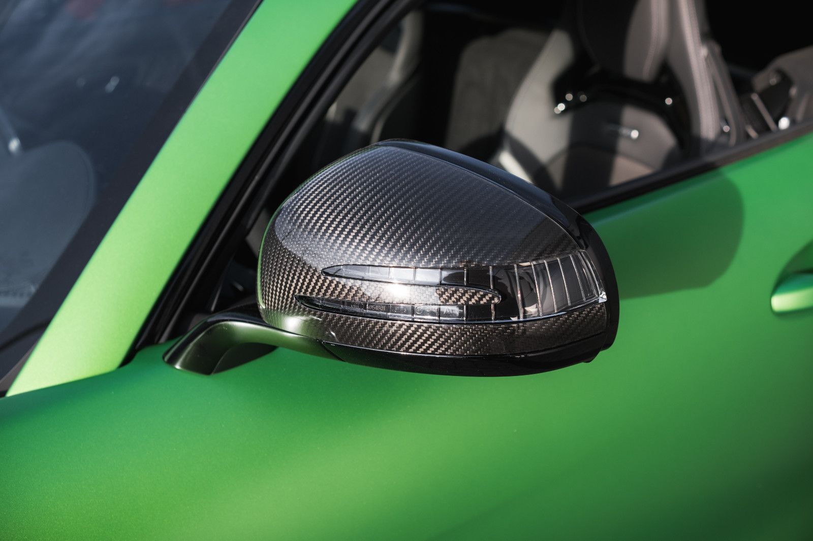 Fahrzeugabbildung Mercedes-Benz AMG GT R Coupe-erst 1.900km.-Park-Paket