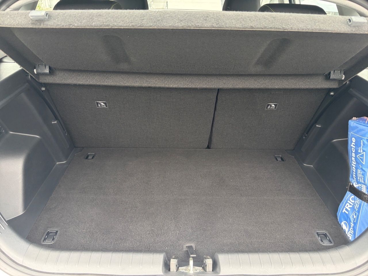 Fahrzeugabbildung Hyundai i20 INTRO USB*SPURH*DAB*ZV*