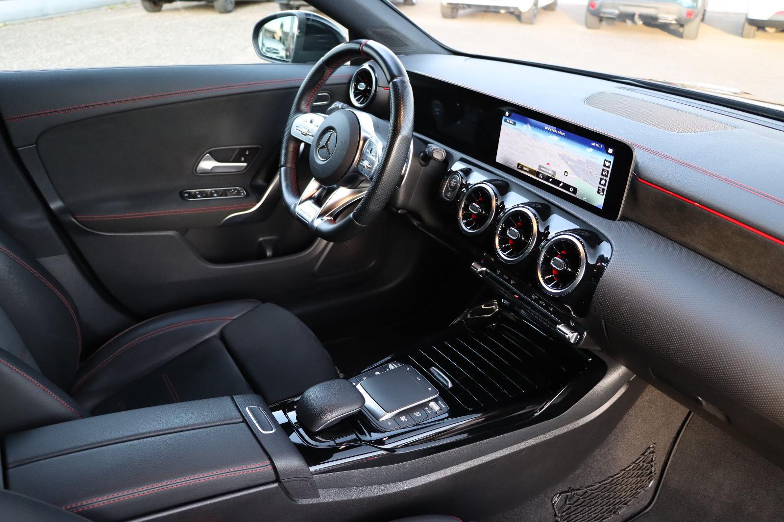 Mercedes-Benz CLA 35 AMG 4Matic l 1.HAND l 360° l