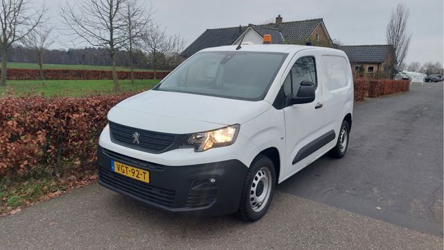 Peugeot Partner 1.5 BlueHDI Premium AIRCO BJ 2020 Kasten